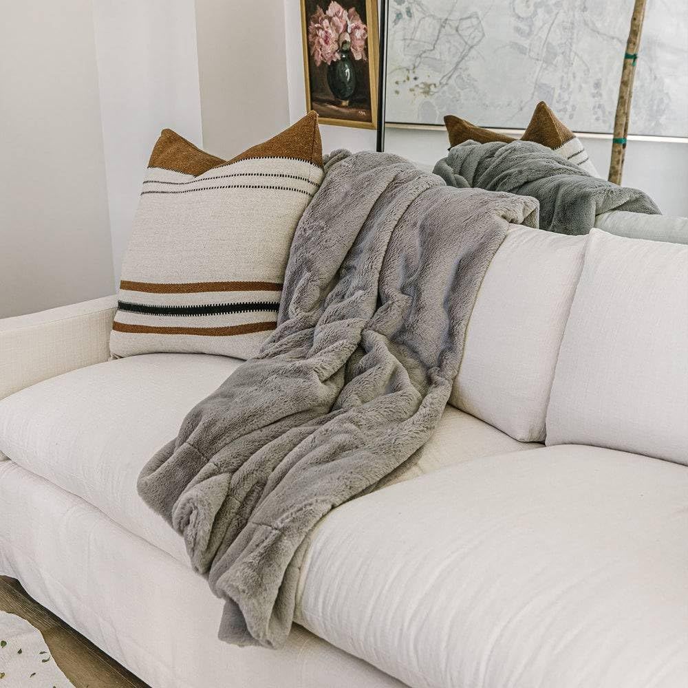 Minky Designs Ash Gray Minky B - огляд і ціна Cashmere Throw Blanket